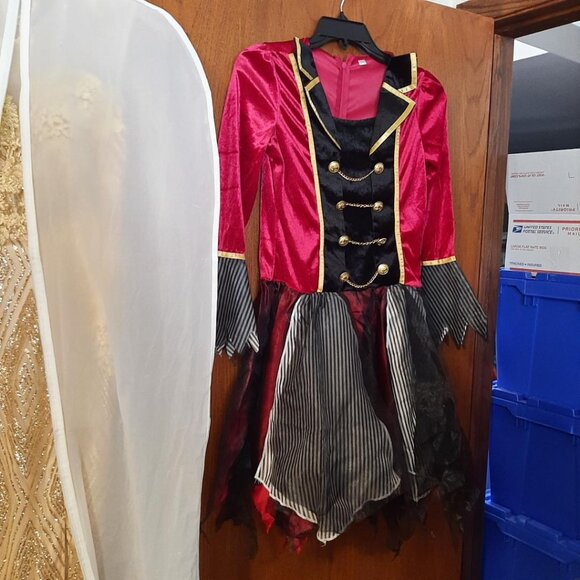 Kids Dark Ringmaster Costume BURGUNDY Sz Child 12-14 New With Defect Missing Tie - Picture 1 of 6